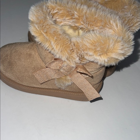 Cozy Tan Kids Boots with Bow - Picture 3 of 7